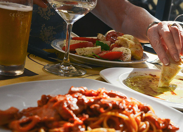 dining-italian-night